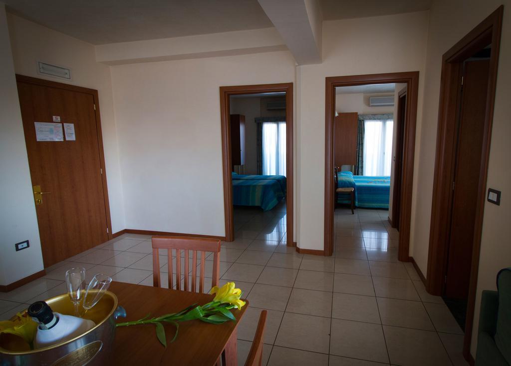 Hotel Gabbiano Porto San Giorgio Esterno foto