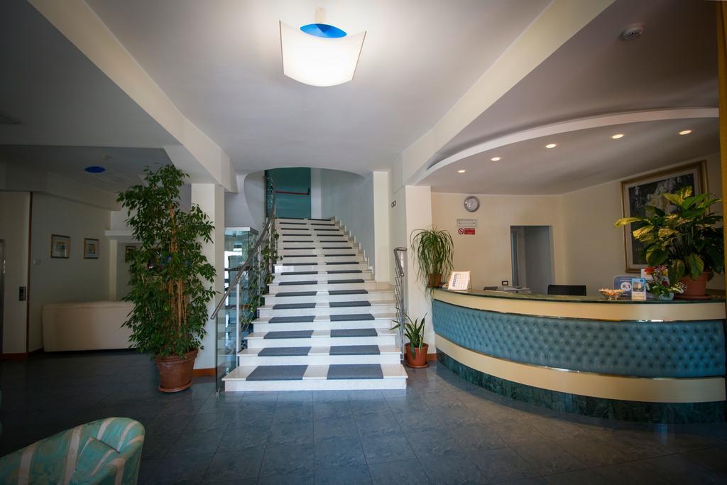 Hotel Gabbiano Porto San Giorgio Esterno foto