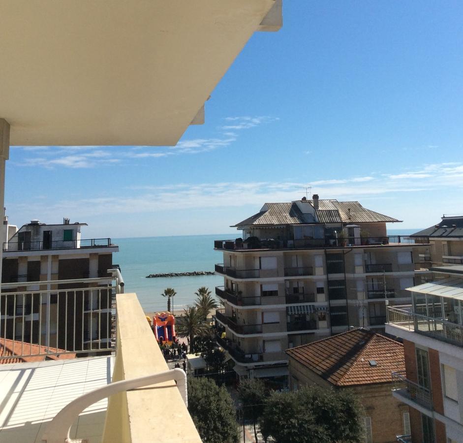Hotel Gabbiano Porto San Giorgio Esterno foto