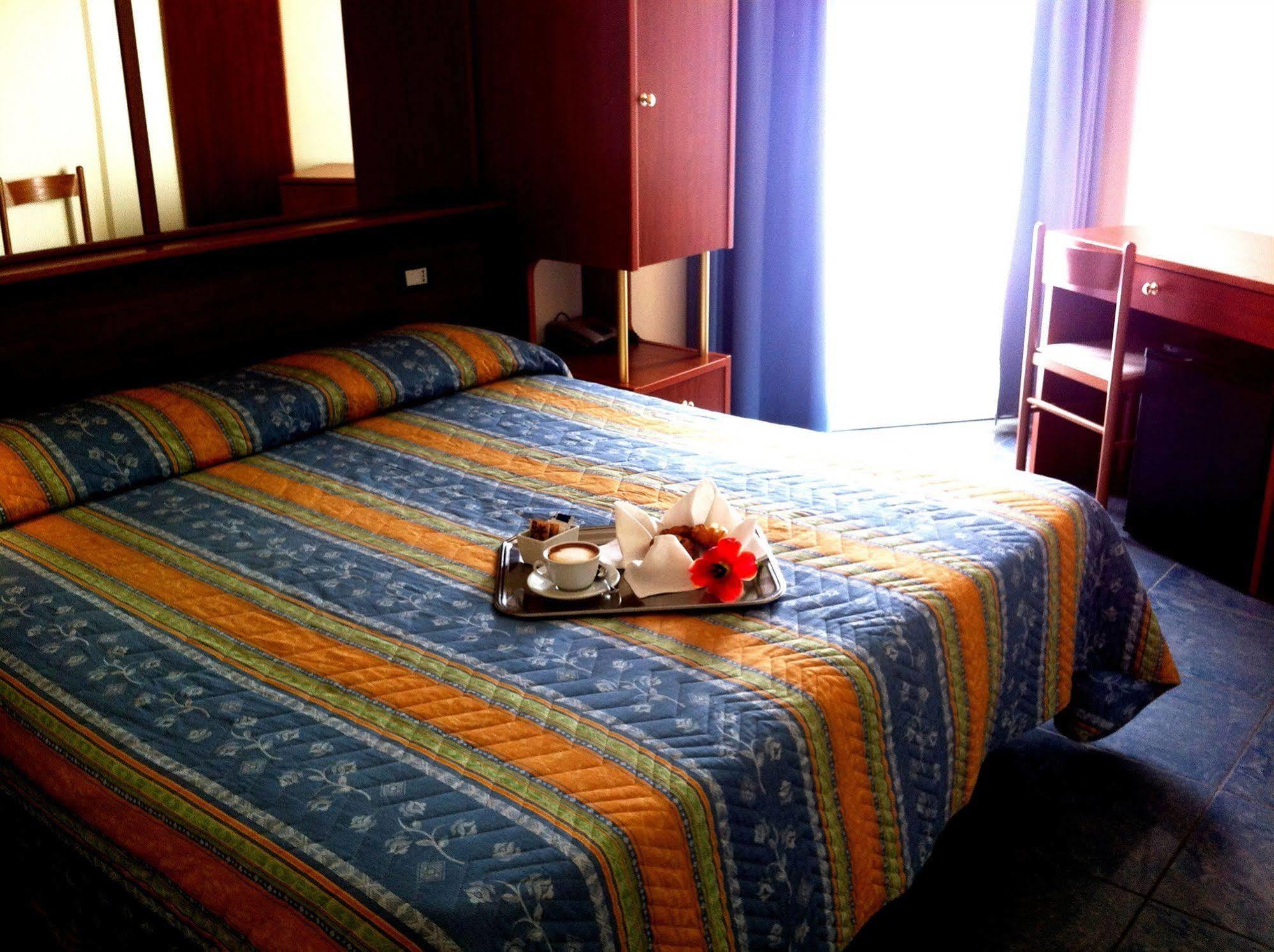 Hotel Gabbiano Porto San Giorgio Esterno foto