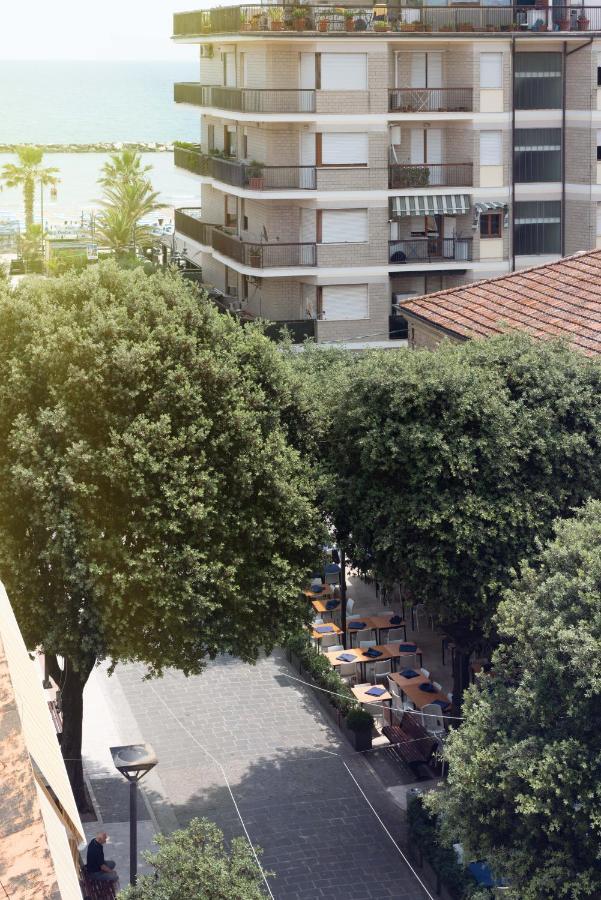 Hotel Gabbiano Porto San Giorgio Esterno foto