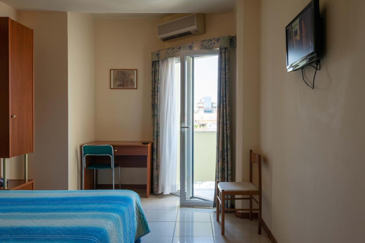 Hotel Gabbiano Porto San Giorgio Esterno foto